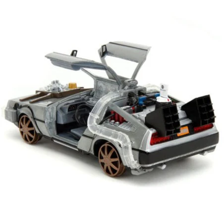 Back to the Future 3 - Delorean 1:24 Diecast Vehicle (with Lights) - Image 2