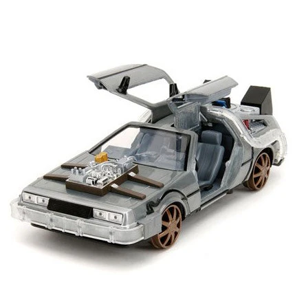 Back to the Future 3 - Delorean 1:24 Diecast Vehicle (with Lights) - Image 8