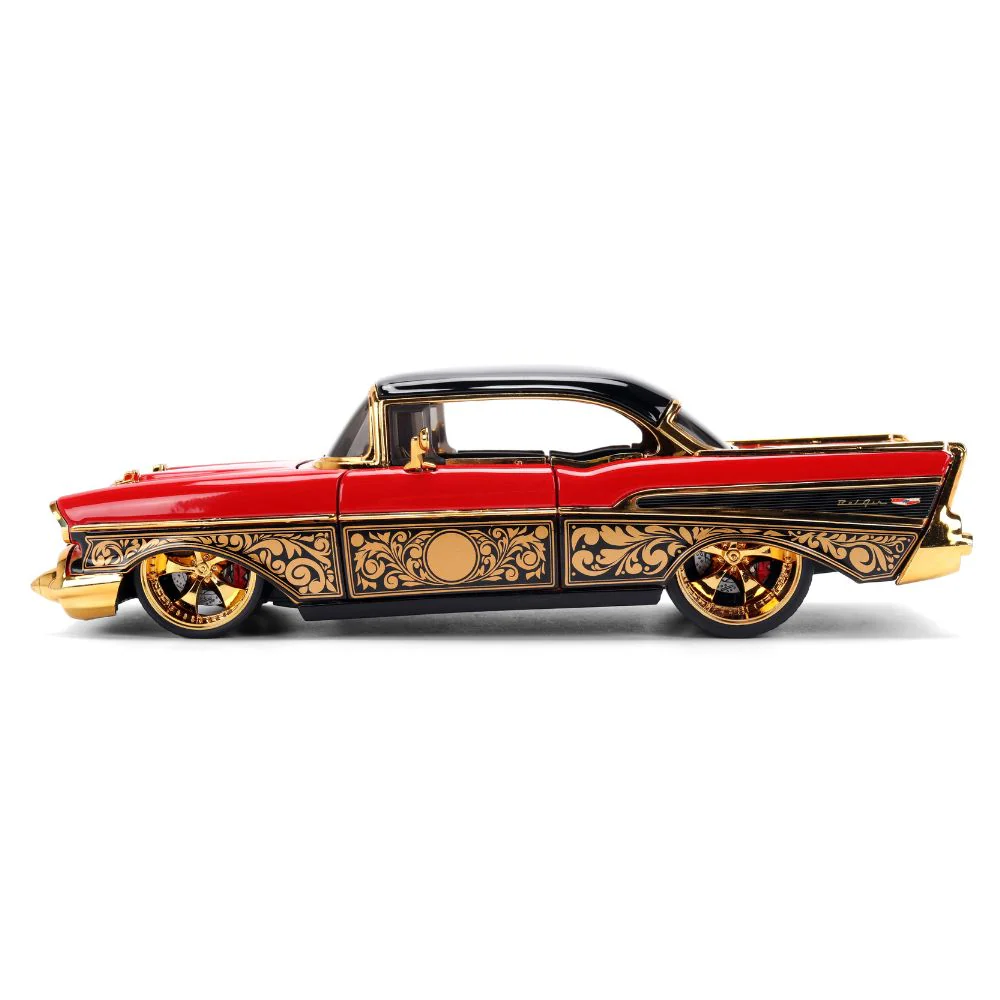 Pink Slips - 1:24 1957 BelAir (Red/Gold) Diecast Vehicle - Image 3