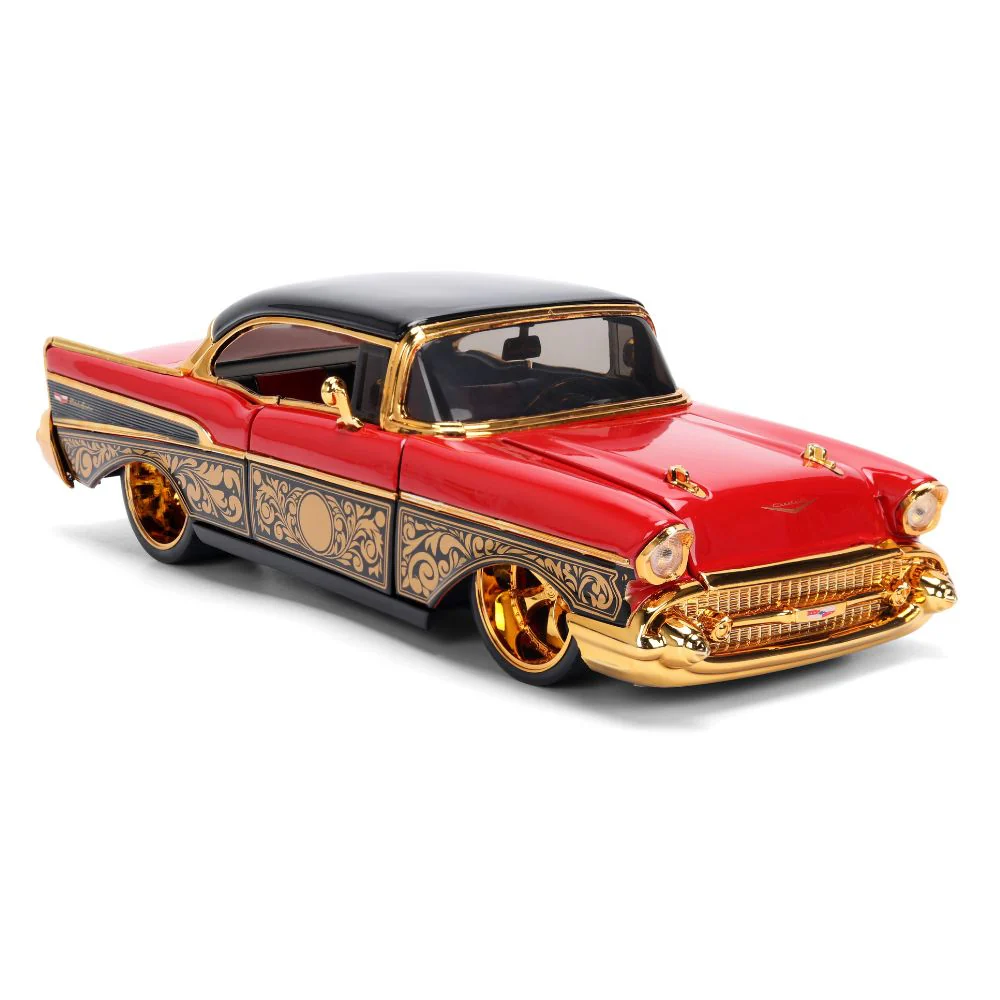 Pink Slips - 1:24 1957 BelAir (Red/Gold) Diecast Vehicle - Image 4