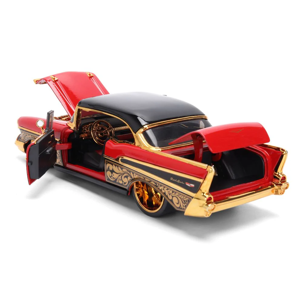 Pink Slips - 1:24 1957 BelAir (Red/Gold) Diecast Vehicle - Image 7