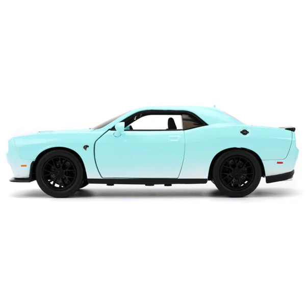 Pink Slips - 1:24 Scale 2015 Dodge Challenger SRT Hellcat Diecast Vehicle - Image 4
