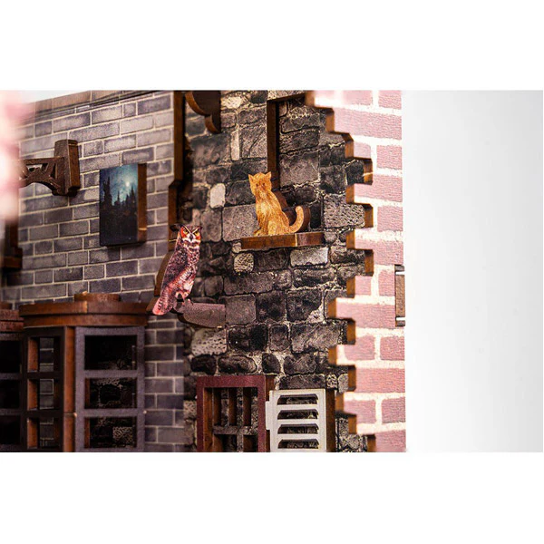 Revell Book Nook - Harry Potter: Diagon Alley - Image 6