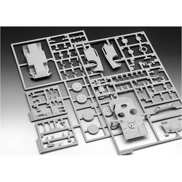 Revell Spahwagen Fennek - Image 5