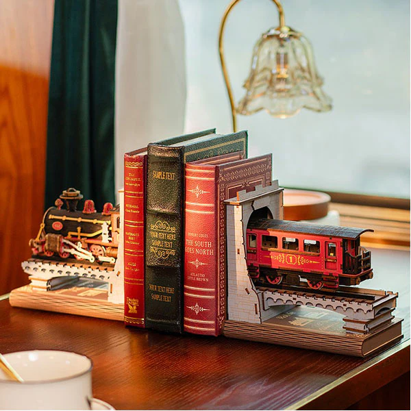 Robotime - DIY Bookends Century Train - Image 10