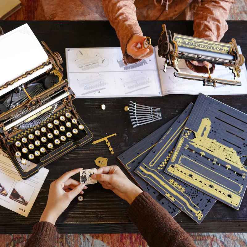 Robotime - Mechanical Models Typewriter Classic (Store Pickup Only) - Image 4