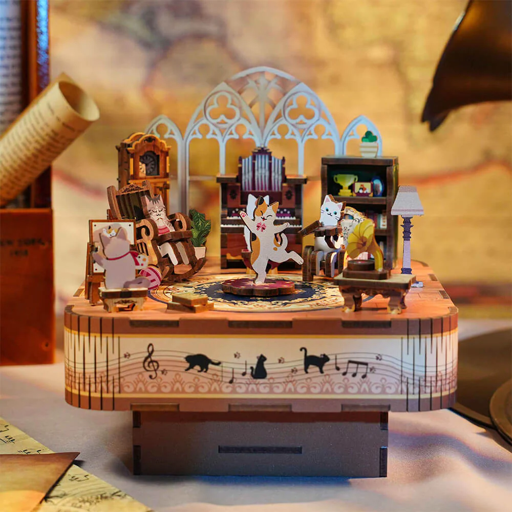 Tonecheer Cats Family Wooden Model Kit - Image 2