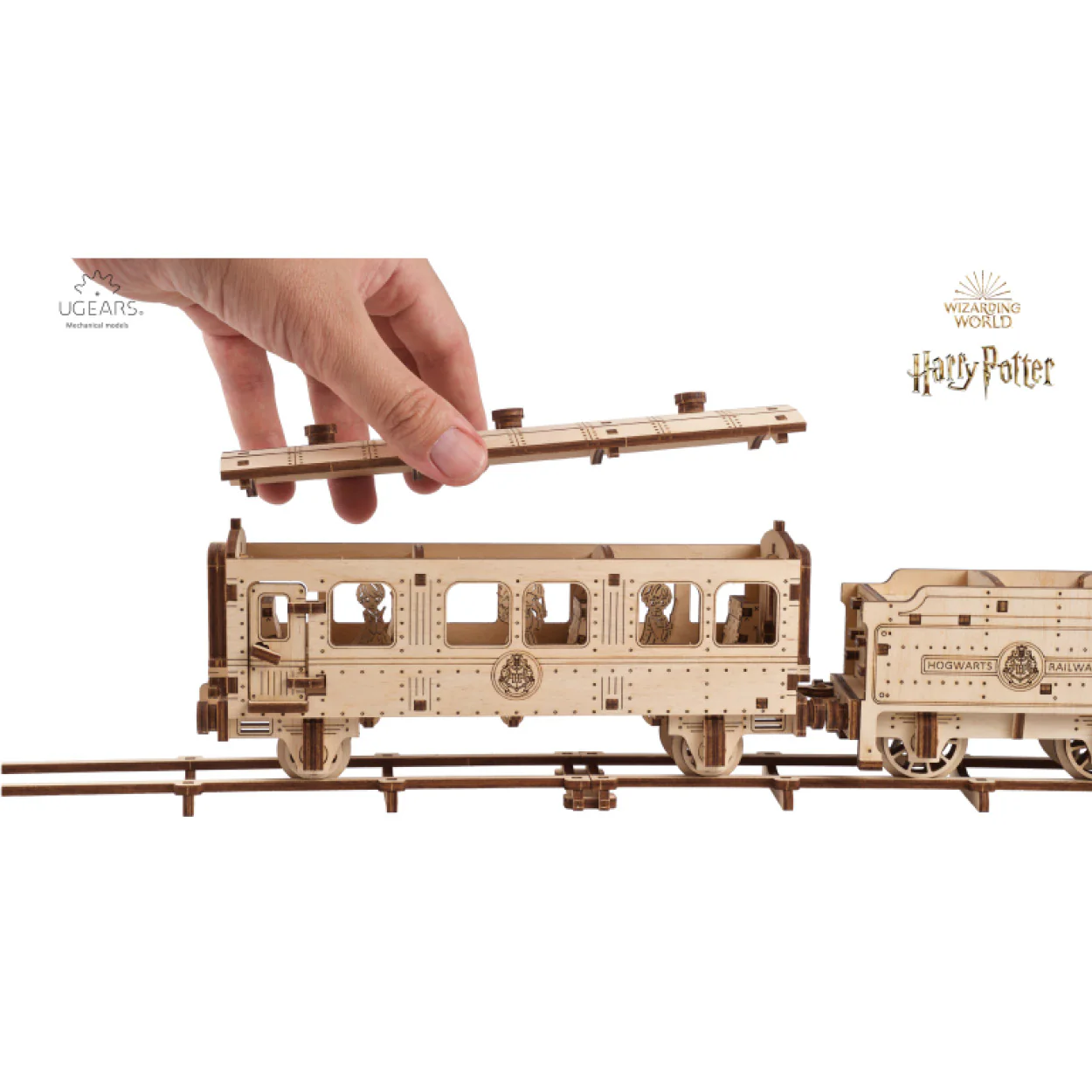 UGears Harry Potter Hogwarts Express - Image 12