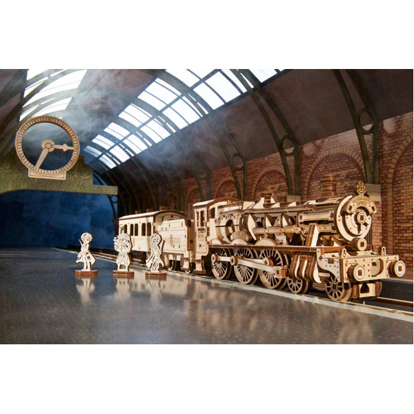 UGears Harry Potter Hogwarts Express - Image 15