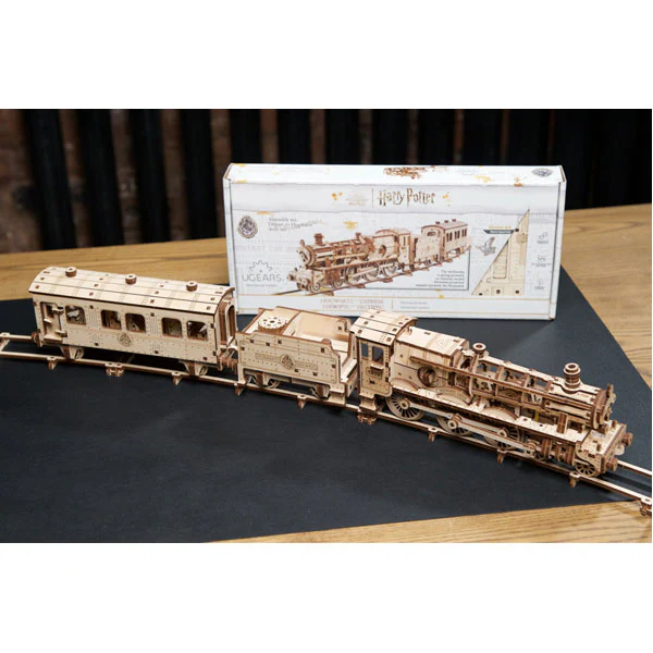 UGears Harry Potter Hogwarts Express - Image 17