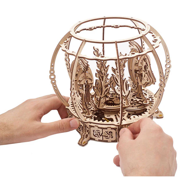 Ugears Mechanical Aquarium - Image 2