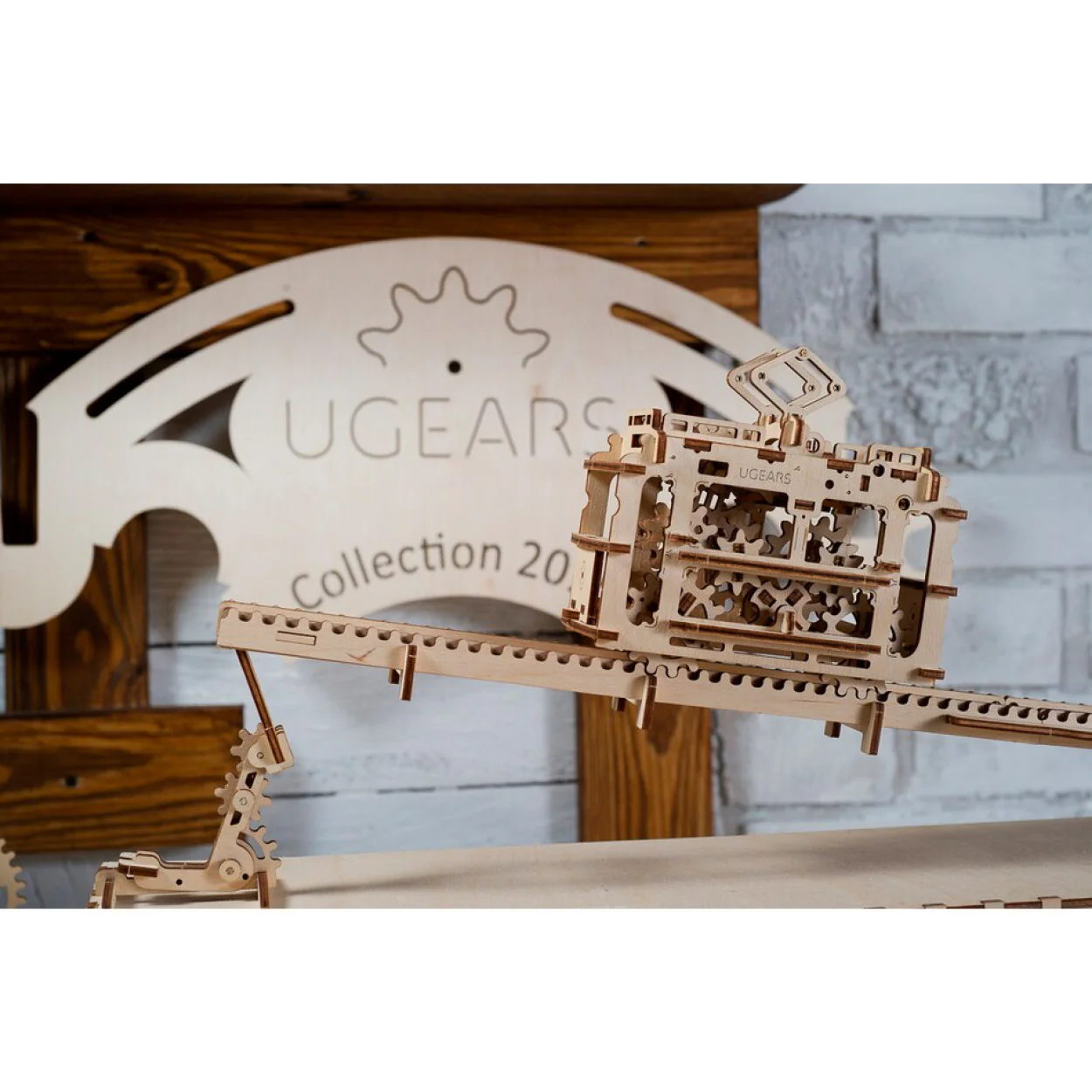 UGears Tram on Rails - Image 17