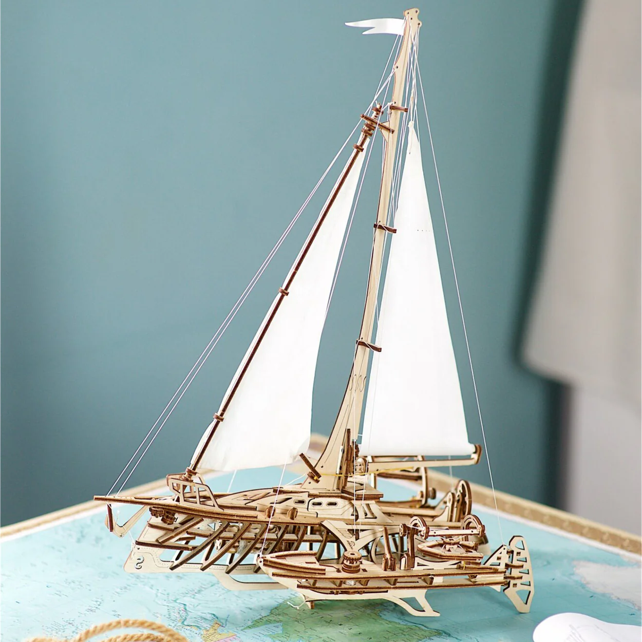 UGears Trimaran Merihobus - Image 11